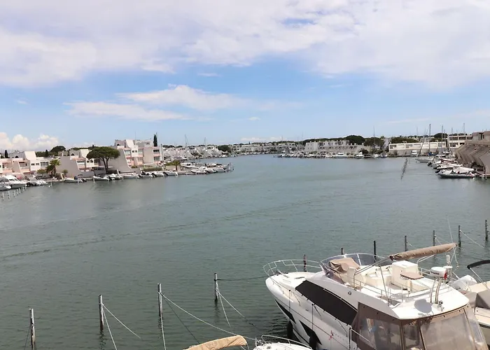 Marina 2 Pieces Avec Terrasse Et Parking, Animaux Admis, Proche - Fr-1-307-260 Apartmán Le Grau-du-Roi