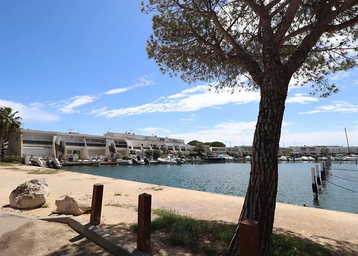 Marina 2 Pieces Avec Terrasse Et Parking, Animaux Admis, Proche - Fr-1-307-260 Le Grau-du-Roi